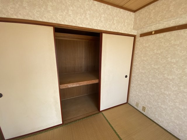 ダイアパレス白子第2の収納