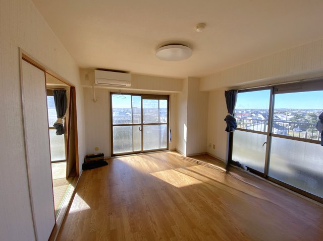 ダイアパレス白子第2の居間・リビング