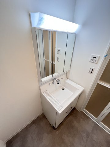 大阪市城東区中央２丁目の賃貸マンションの独立洗面台