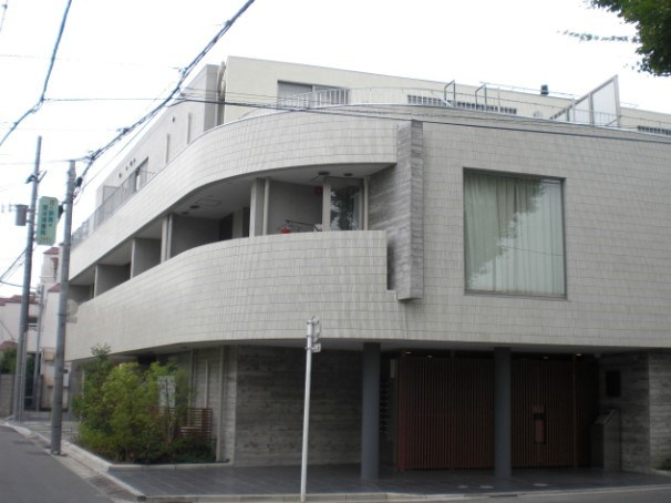 EL　COURT　WADAの外観