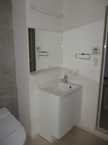 EL　COURT　WADAの独立洗面台