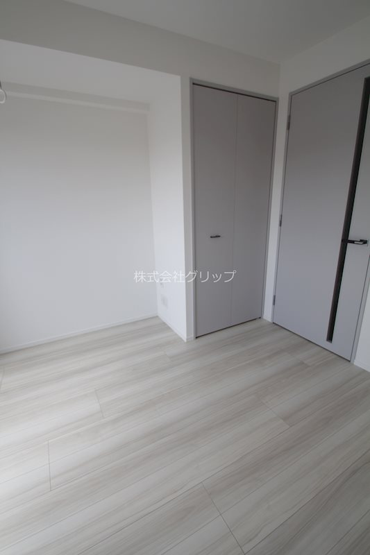 クラリッサ横浜ロッソの居間・リビング