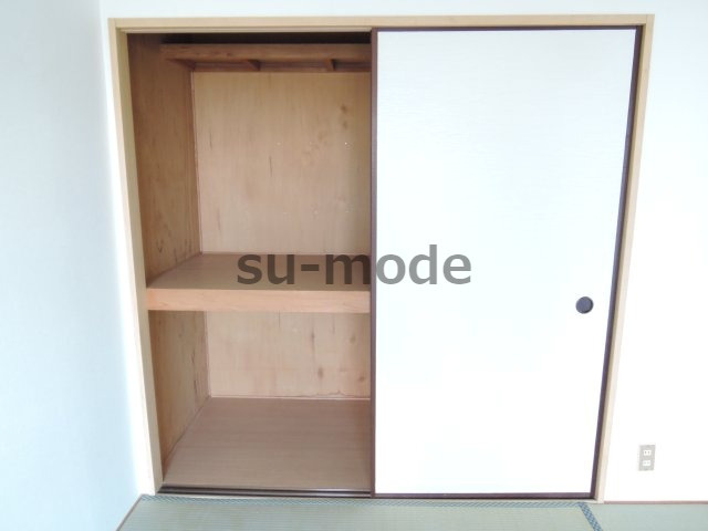 第二奥村ハイツの収納