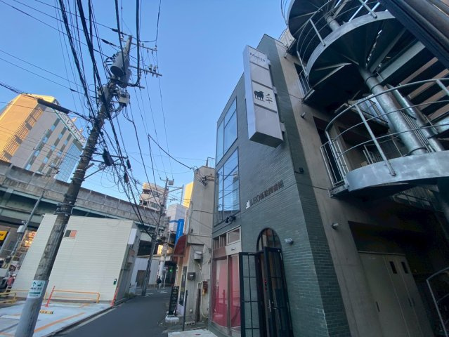 ＬＥＯ伍拾四番館の外観