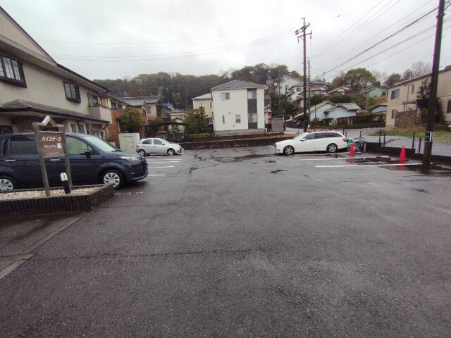 ハイステージ藤の駐車場