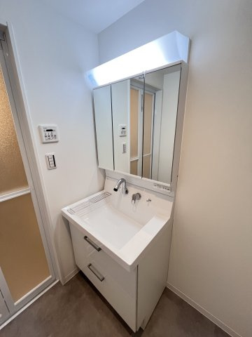 大阪市城東区中央２丁目の賃貸マンションの独立洗面台