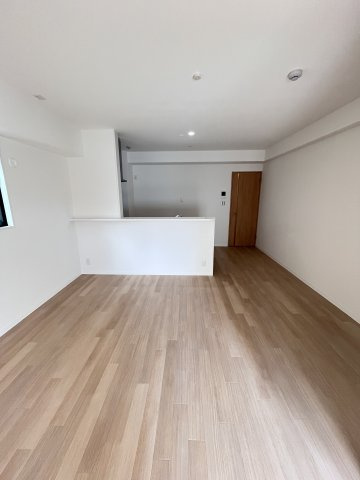 大阪市城東区中央２丁目の賃貸マンションの居間・リビング