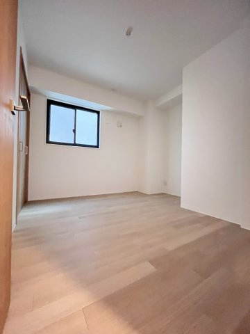 大阪市城東区中央２丁目の賃貸マンションの寝室