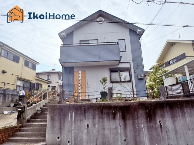 神戸市西区桜が丘西町1丁目　中古戸建の玄関|物件・当店の最寄駅まで無料送迎！最短10分で指定場所へお迎えに向かいます！まずはお問い合わせください