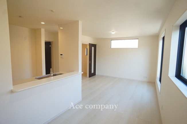 【居間・リビング】 | 東大阪市大蓮北4丁目　【5号棟/全5棟】 | 【LDK：16帖】