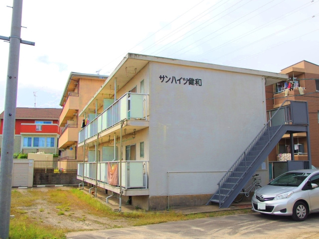 サンハイツ健和の外観