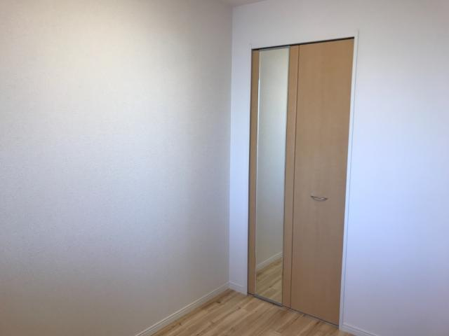 コクショウＭの内装|洋室