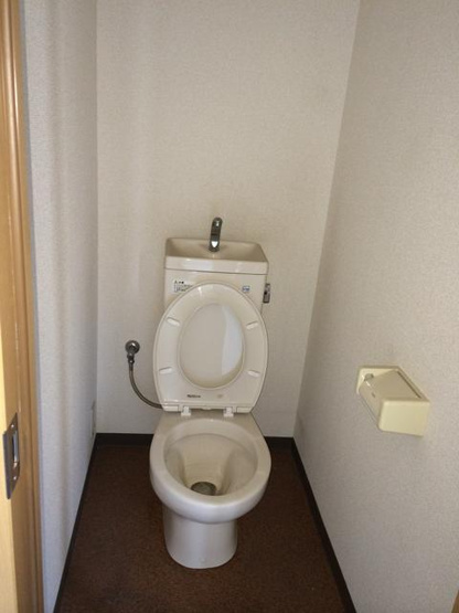 【トイレ】 | ＨＦビル | 清潔感のあるトイレです