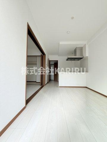 カウニス巽中の居間・リビング