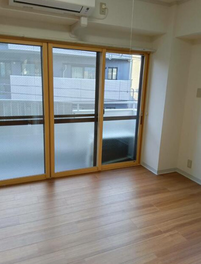 木下ビルの居間・リビング