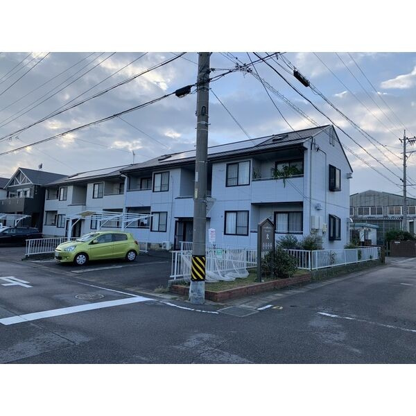 ジュネス光Ｃの外観