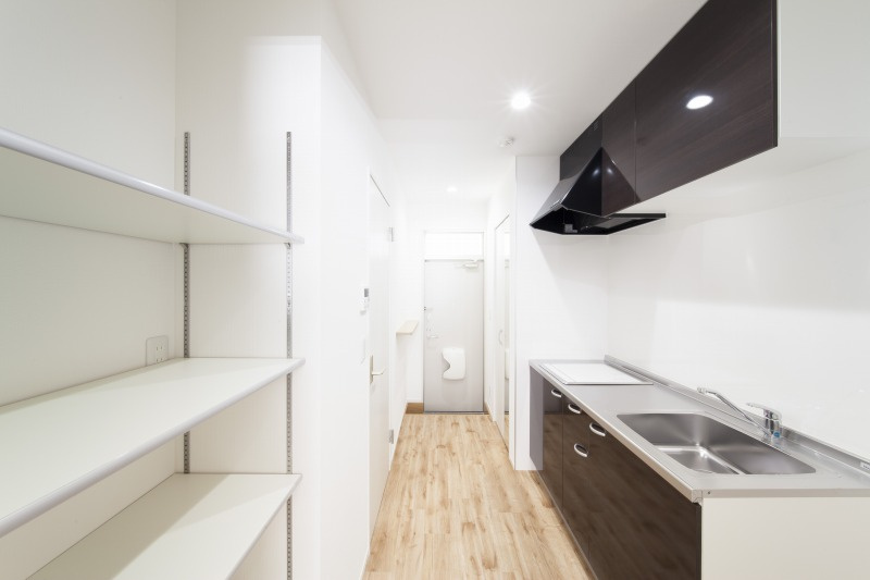 ケストレルの内装|きれいな廊下です