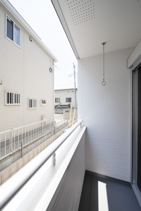 ケストレルのバルコニー|広くて動きやすいバルコニー