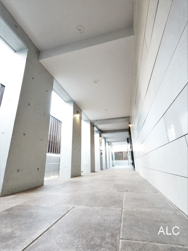 練馬区旭丘１丁目の賃貸マンションのエントランス