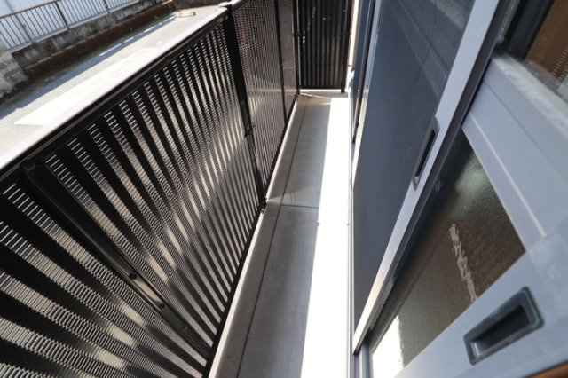 【バルコニー】