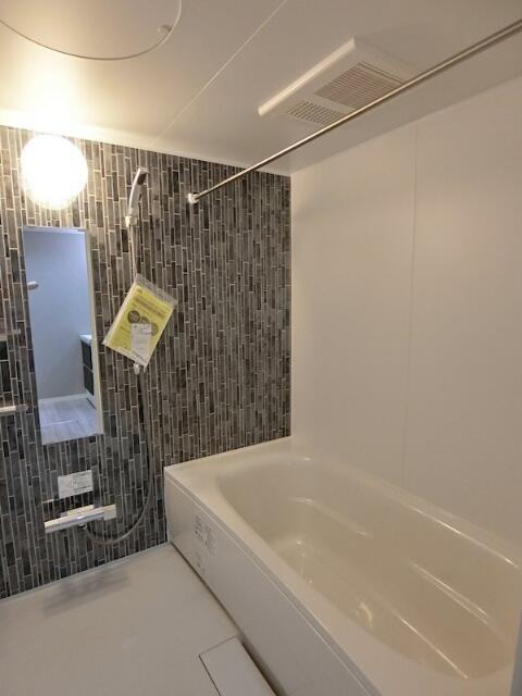 ハーミットクラブハウストゥギャザー溝ノ口（仮）の浴室|※現況優先となります。