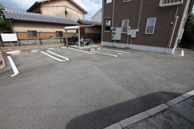 【駐車場】 | ブルーローズ