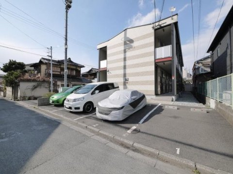 レオパレス清都の駐車場|駐車場があります