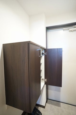 【収納】 | Y　ｃａｔ　日進 | 中は、棚板の高さ調整可能。