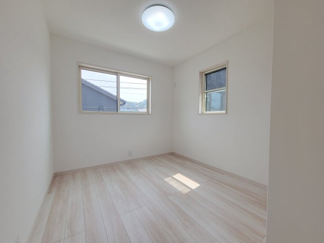 関戸4丁目1区画（377-30）・新築戸建の洋室