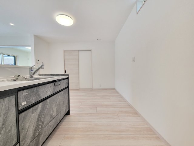 関戸4丁目1区画（377-30）・新築戸建のキッチン