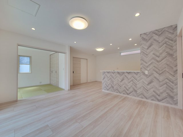 関戸4丁目1区画（377-30）・新築戸建の居間・リビング