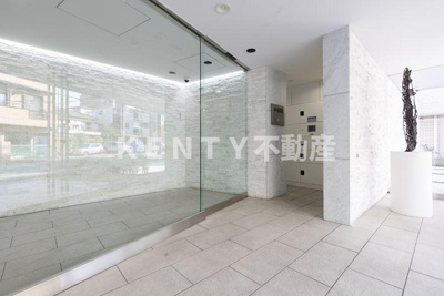 【ロビー】 | メイクスデザイン糀谷アジールコート | 落ち着いたロビーです