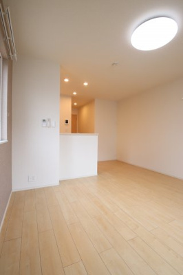 【居間・リビング】 | エレガント茱萸木Ⅱ