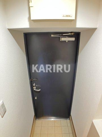 ラ・メゾン・フジの玄関