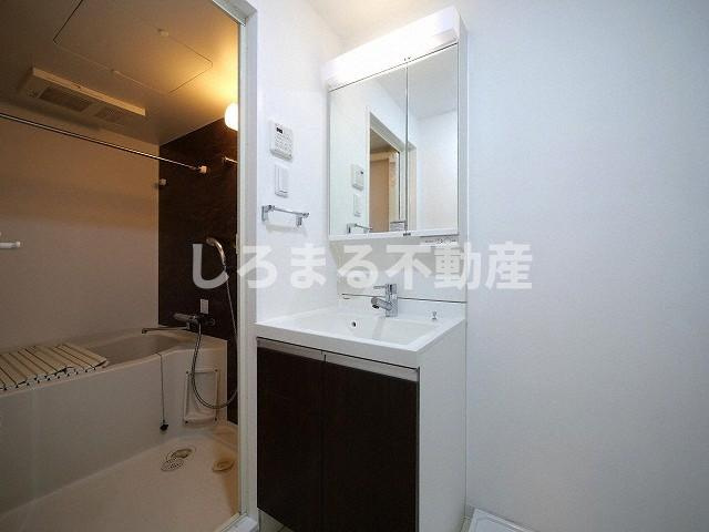 スプランディッド淀屋橋DUEの洗面所