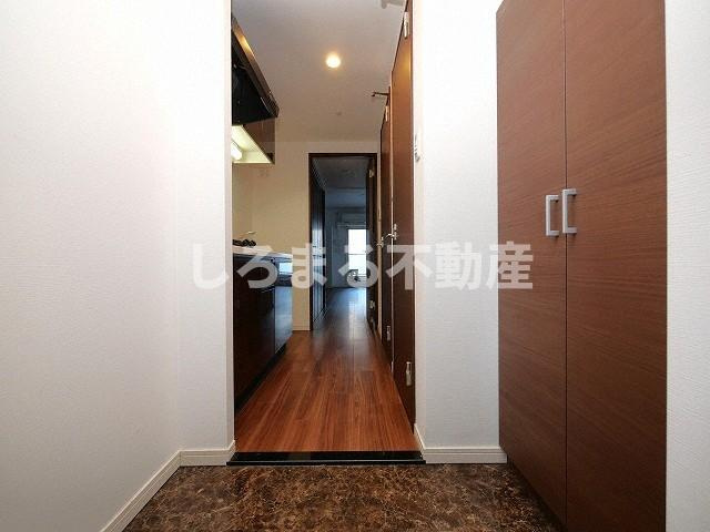 スプランディッド淀屋橋DUEの玄関