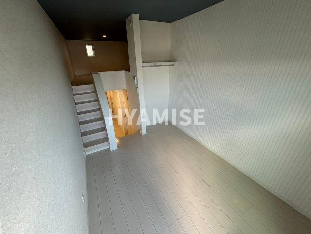 デ・クメール諫早駅前の居間・リビング|※同物件同室タイプの写真でございます※現況を優先します※