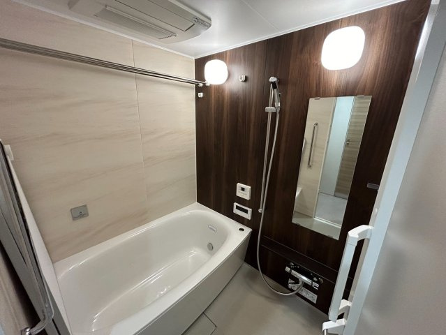 プレサンスロジェ和歌山の浴室