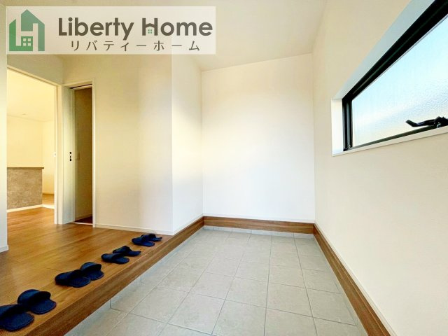 ひたちなか市足崎1期　新築戸建　2号棟の玄関