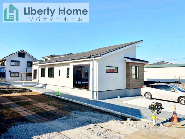 ひたちなか市足崎1期　新築戸建　2号棟の外観|ご予約をいただければ、『平日の空いた時間』『周辺物件まとめて見たい』『1件だけ見たい』ももちろん可能です♪
お気軽にお問合せください♪