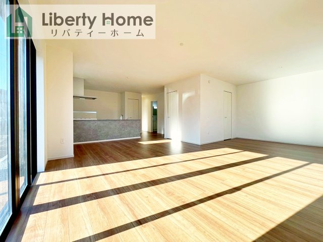 ひたちなか市足崎1期　新築戸建　2号棟の居間・リビング