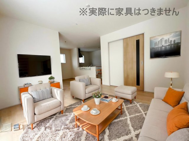 新築戸建・新築建売　福島市笹谷大谷地【長期優良住宅】笹谷小・信陵中の居間・リビング|画像はバーチャルホームステージングの加工による演出で、実際の家具は付きません。