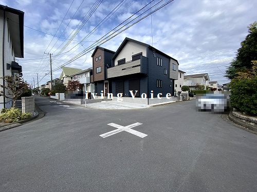 【前面道路含む現地写真】 | 【仲介手数料０円】茅ヶ崎市高田3丁目　新築一戸建て　2号棟　全2棟 | 茅ヶ崎市高田3丁目　新築一戸建て　2号棟　全2棟