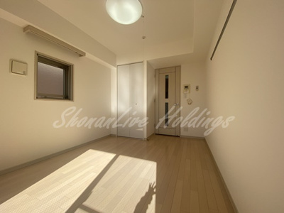 【寝室】 | グランド・ガーラ横濱山下町 | 2面採光の洋室♪