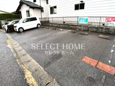 【駐車場】 | コーポ藤 | 駐車場に車を止められます