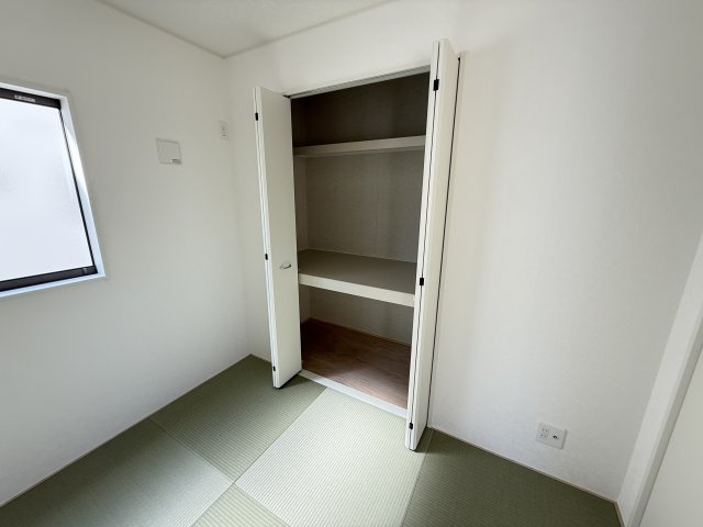 クレイドルガーデン前橋市粕川町新屋第２　3号棟の和室|1階和室4.5帖です。い草香る和室はくつろぎスペースに最適ですよ♪