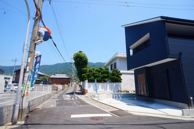 【前面道路含む現地写真】 | 八尾市教興寺6丁目　【2号地/全2区画】 | 【前面道路：西側幅員約4.1ｍ×北側幅員約4.4ｍ☆】