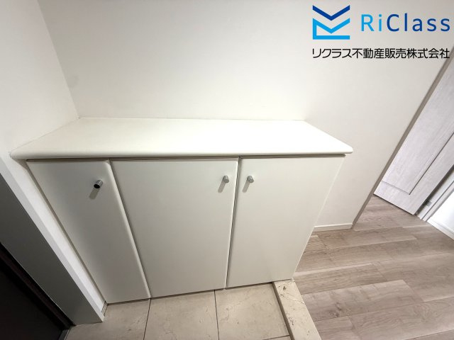 板宿パークホームズの玄関|収納もある玄関です