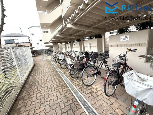 板宿パークホームズの駐輪場|駐輪場です