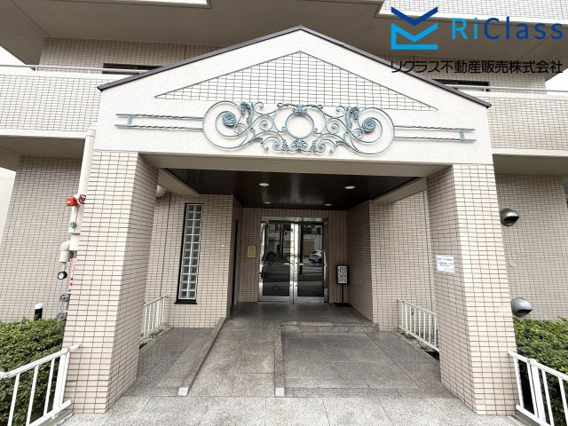 板宿パークホームズのエントランス|落ち着いたエントランスです